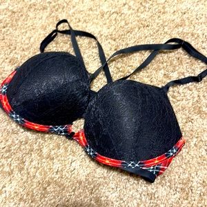 Victoria secret 32D bombshell add two cups bra